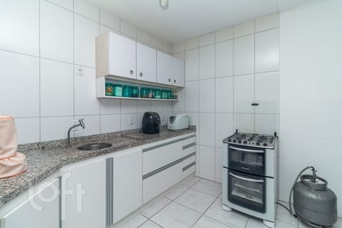 Image 13 - 242311